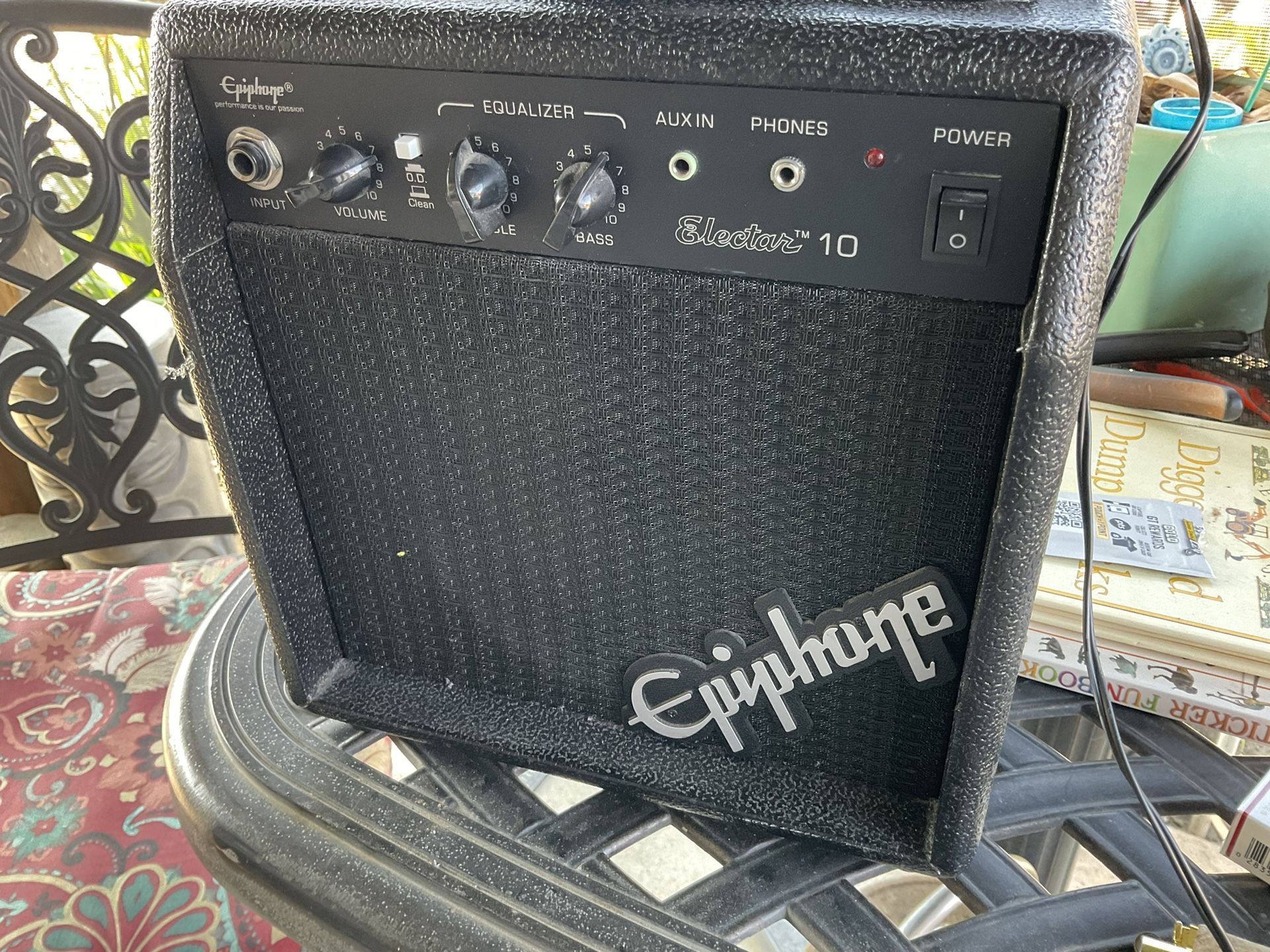 Epiphone 10 Amp Good Practice Amp Has Head Phone Jack