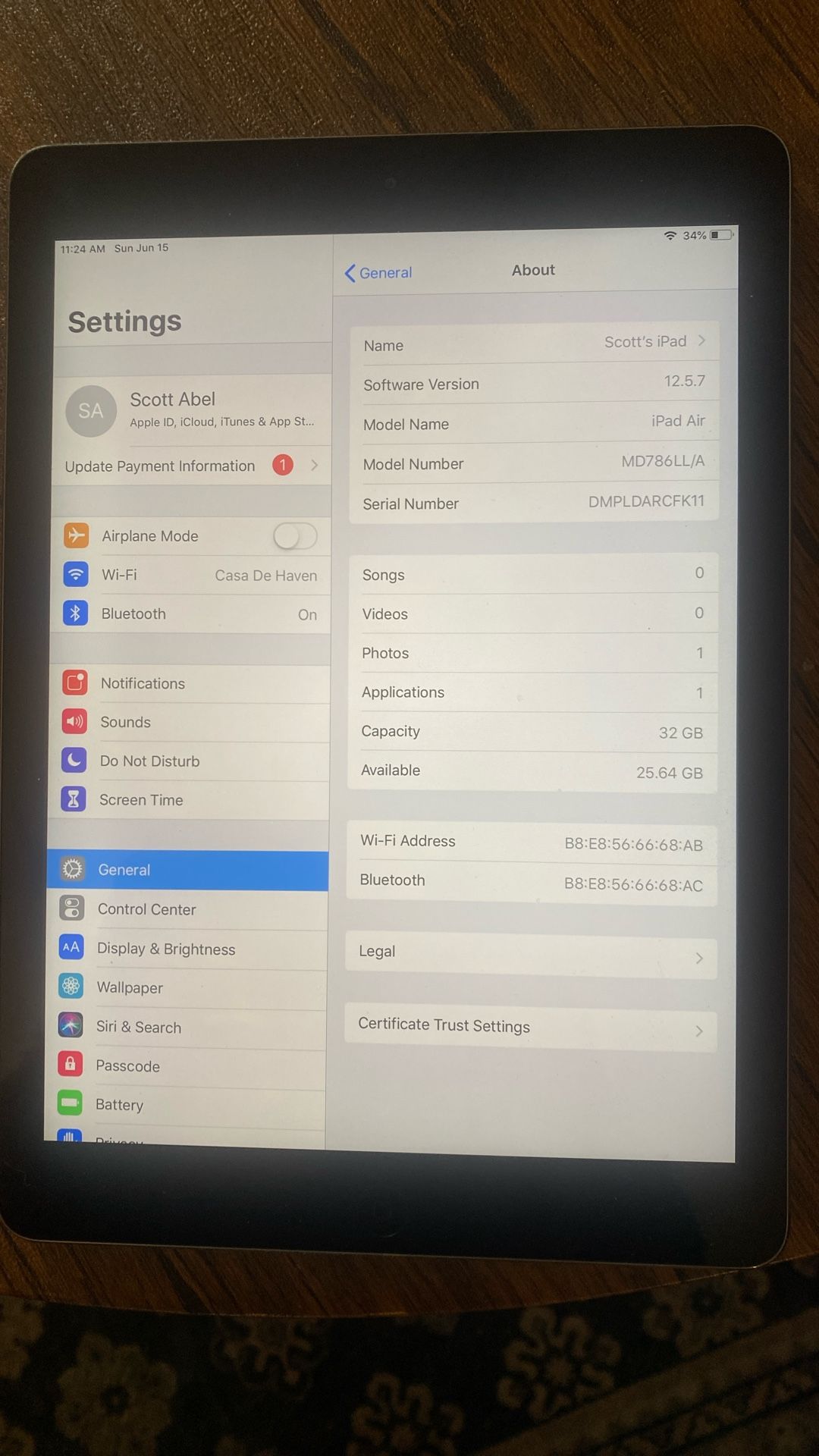 Apple iPad Air 12.5.7 Version