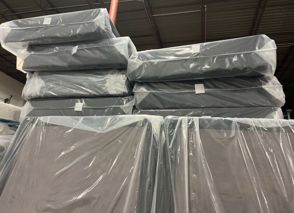 🎁🎁 BOX SPRING KING $155✨️✨️💥