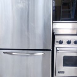 Stove Refrigerator And Dishwasher Set 