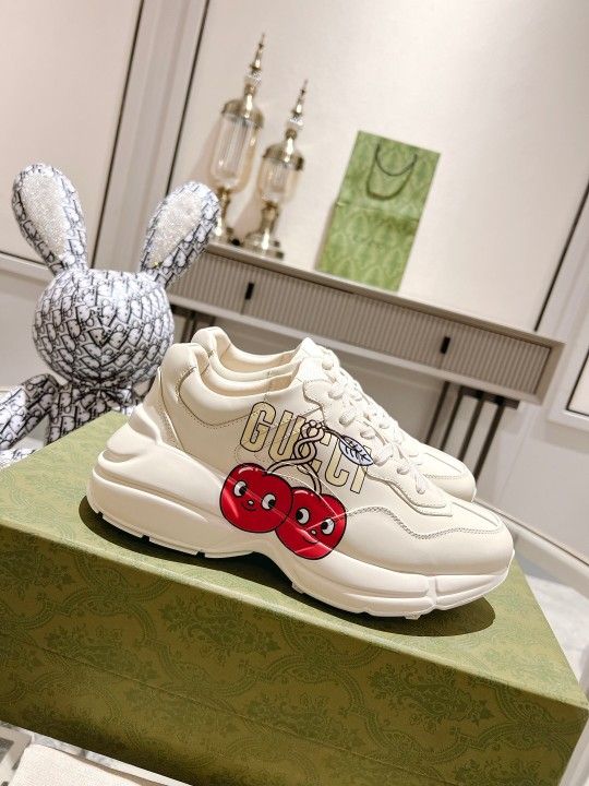 Latest classic fashion