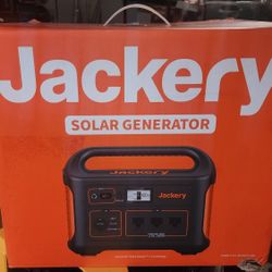 Jackery Explorer (contact info removed)w Portable Power Bank