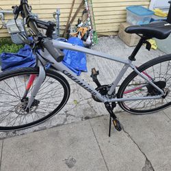 SPECIALZED AULIMINUM BIKE 