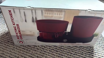 Rotating Kitchen Organizer