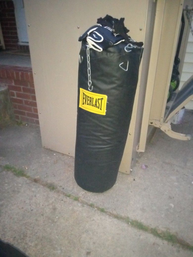 Heavy Bag for Sale in Portsmouth, VA OfferUp