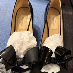 Valentino Bow Ribbon size 6W