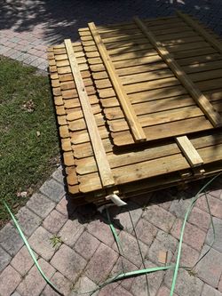 Pressure Treated Wood Fence Pickets Bundle