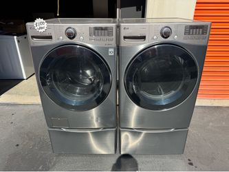 LG Washer And Gas Dryer Set