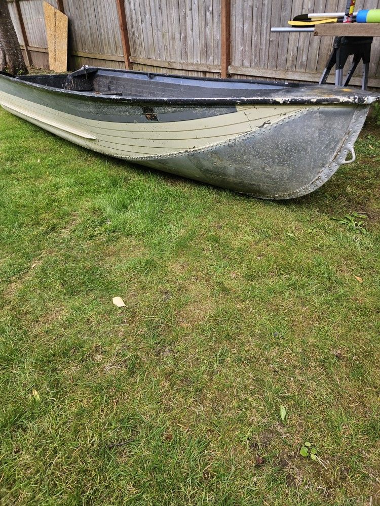 14 Ft Aluminum Boat