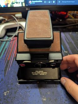 Polaroid sx-70land camera Alpha 1 model 2