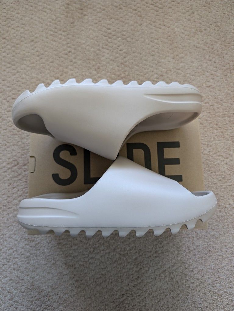 NEW Yeezy Slide Pure Size 10