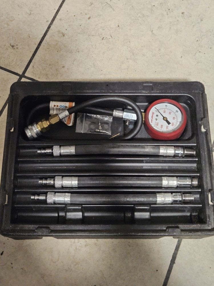 Snap-On  Automotive Compression Test Set