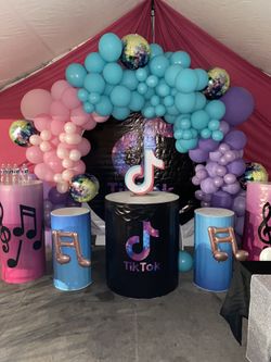 Tik Tok Party decoration