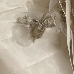 Da Vinci Bridal Brides Dress Size 14 Never Worn