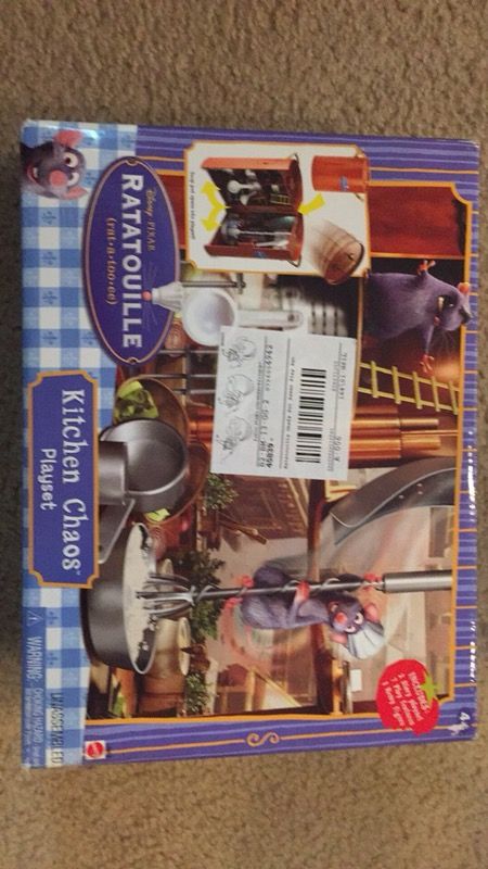 Disney Pixar Ratatouille Kitchen Chaos Playset