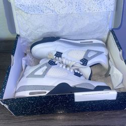 Jordan 4 Retro “Midnight Navy”