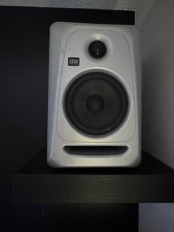 Krk classic 5 speakers