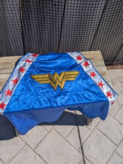 Wonder Woman cape