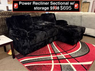 CLEARANCE SALE 🚨 Power recliner Sectional with storage