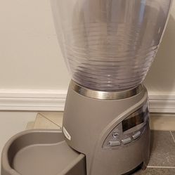 Petmate Programmable Food Dispenser