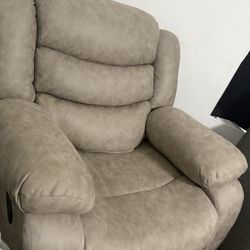 Recliner Chair / Rocking