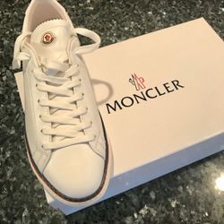Moncler Size 42 Or 9
