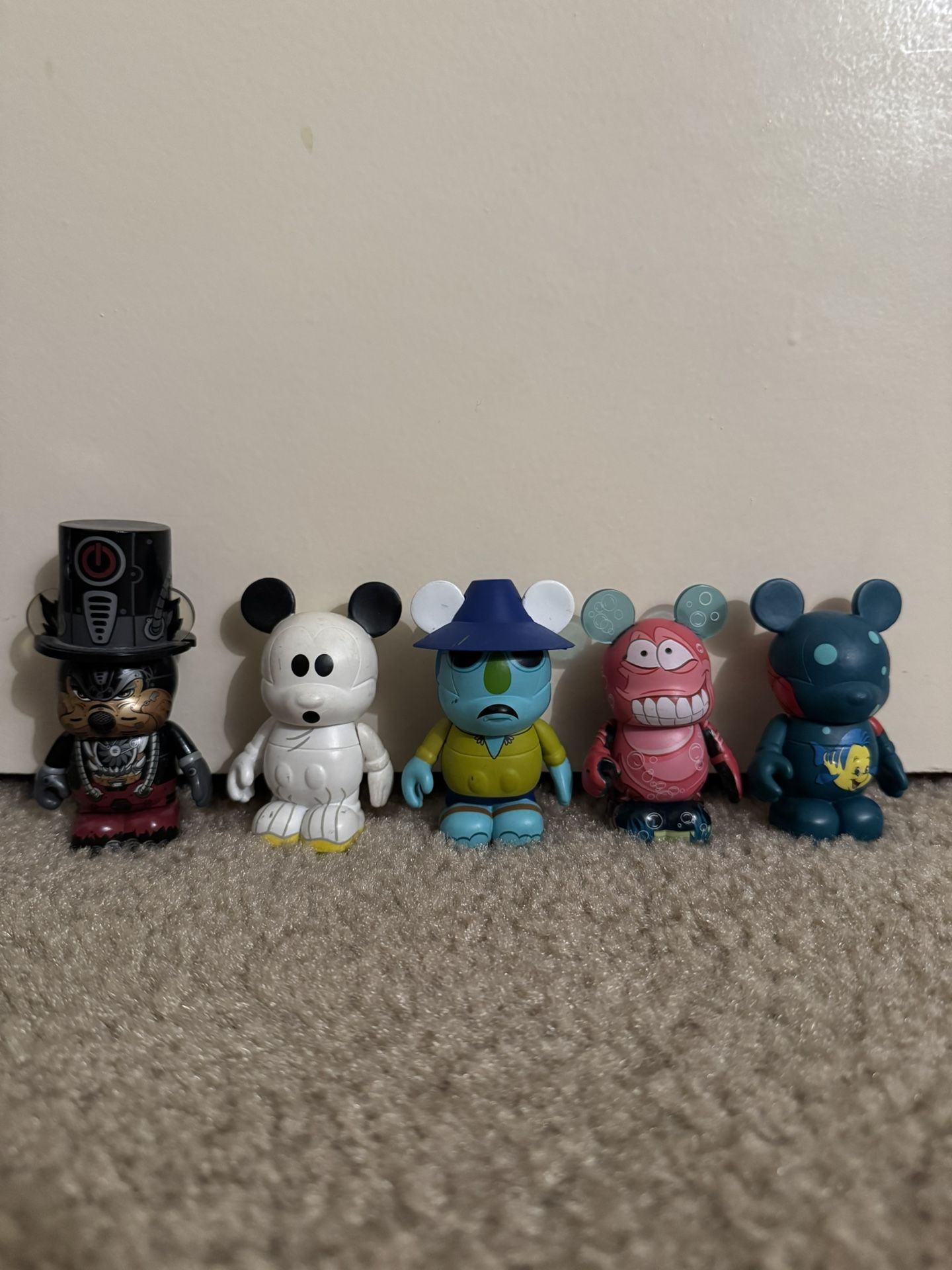 Vinylmation disney figurines