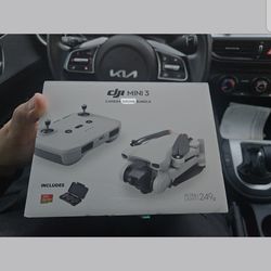 Dji Mini 3 drone w/ remote control with screen