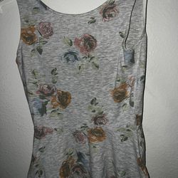 Girls Size 12/14 Gray Flower Tank Top Summer Shirt 