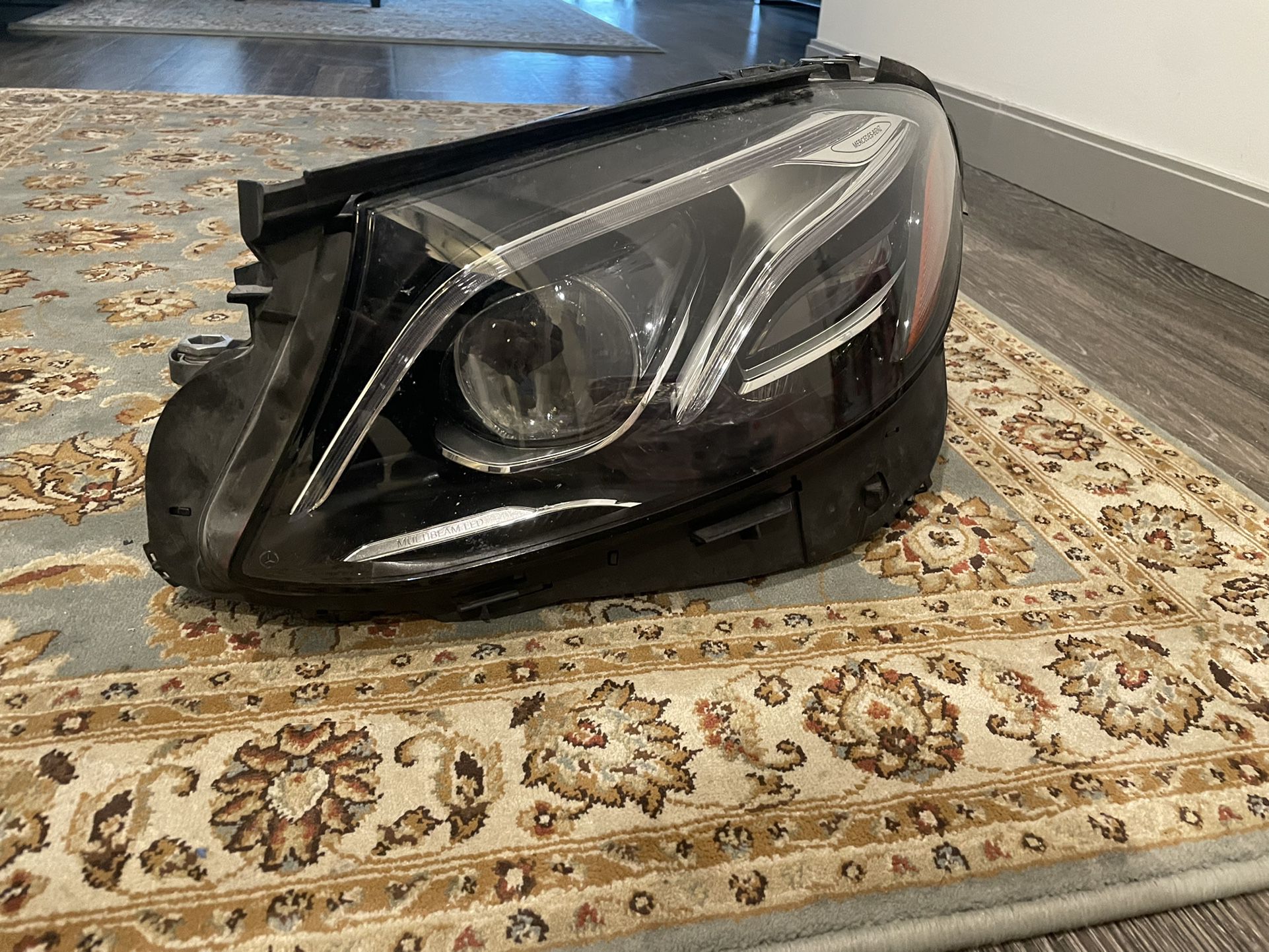 Headlight For 2018 Mercedes E400