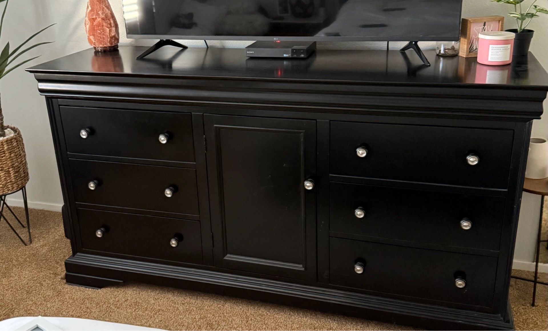 Black wooden dresser