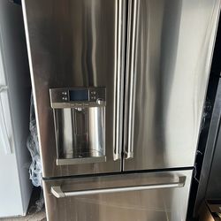 Good condition cafe refrigerator