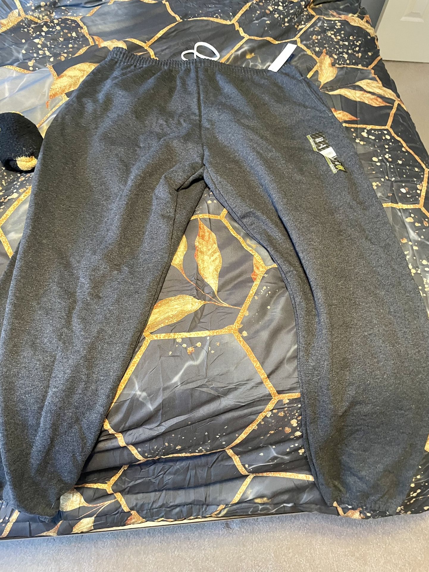 NEW Men’s Sweatpants