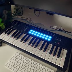 Novation launchkey 37 mk4