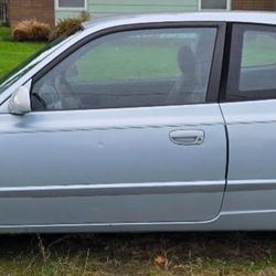 2004 Hyundai Accent 