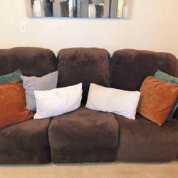 Comfortable Recliner Sofa Set – Custom Covered & Ready to Use!