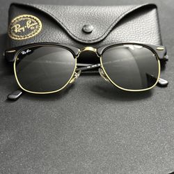 Ray Ban Clubmaster RB3016 Size 51-21