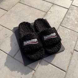 Balenciaga Black fur slides 9-10