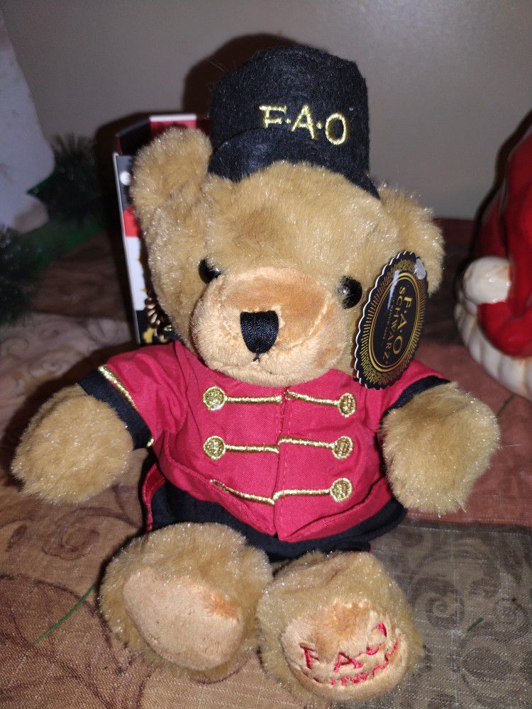 F A O Schwartz Christmas Soldier Teddy Bear In Gift Bag Brand New With Tags