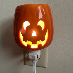 New Cut It Out Warmer 