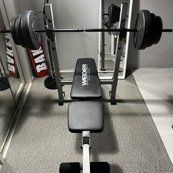 Bench press with leg extension
