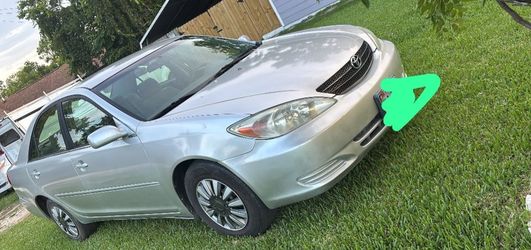 Toyota Camry LE 2004