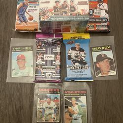 Sports Pack Bundle New Plus 4 - 1971 Topps Cards 