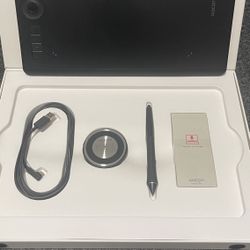 Wacom Intuos Pro Drawing Tablet - Medium