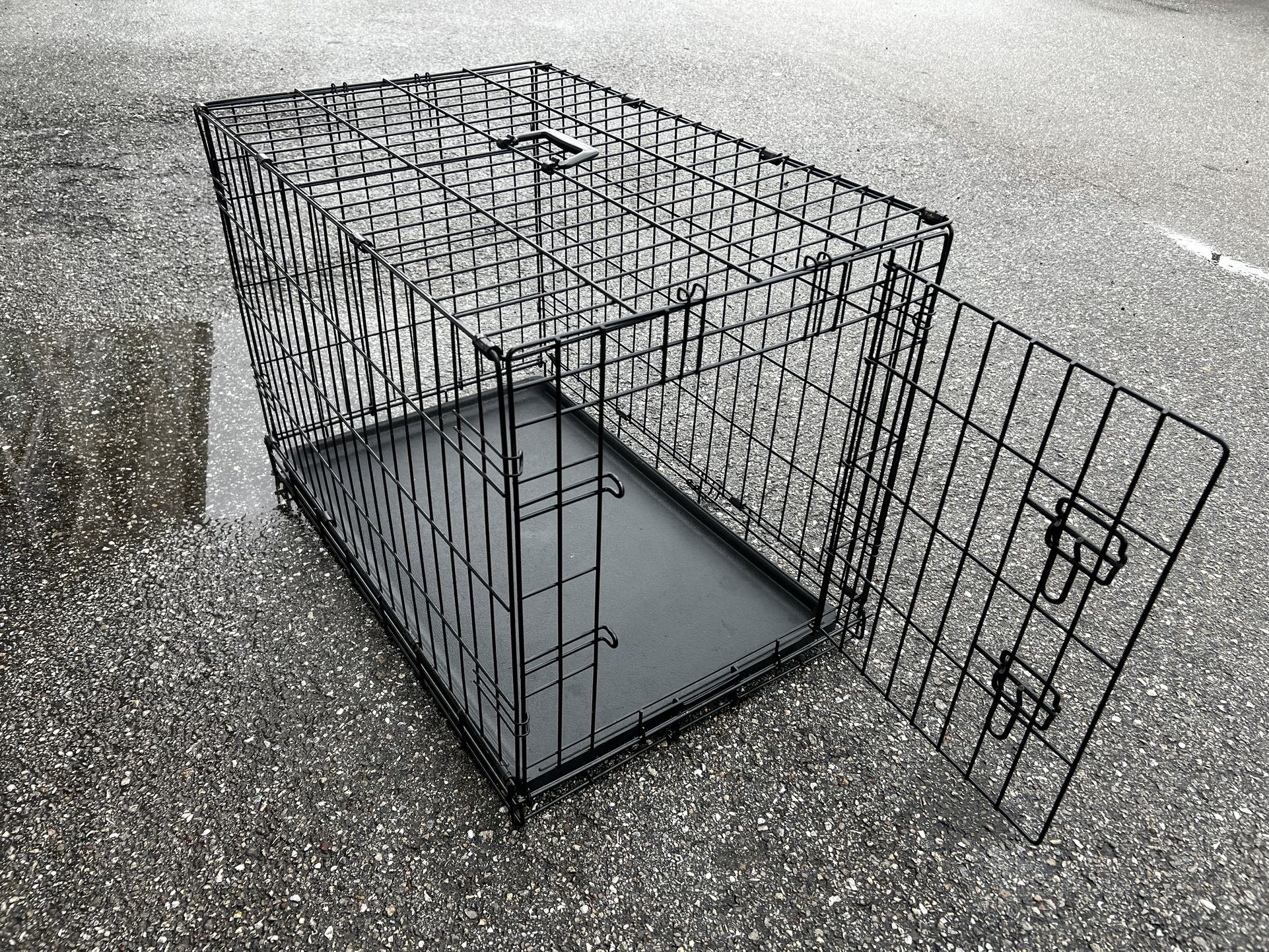 30x19x22in Black Metal Single Door Dog Cage Animal Containment Crate! New with Box! Great for 26-40lb Dogs