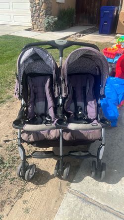 Double stroller side by side