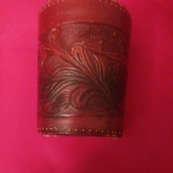 Very Old Hand Toilet Letter Dice Shaker