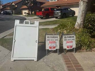 A frame sign holders