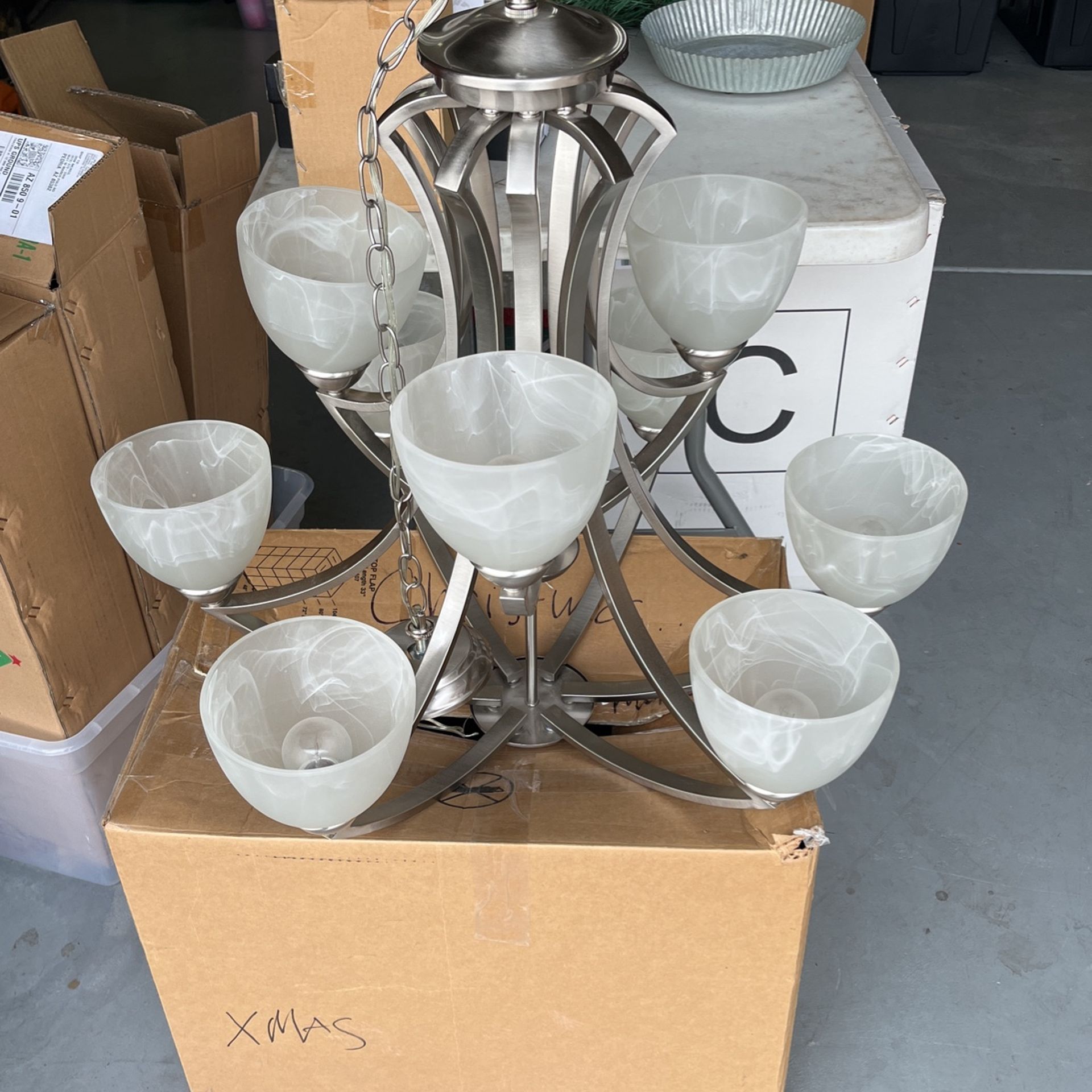 9 Bulb Chandelier