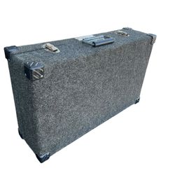 Vintage T & B Case LLC Carpeted Road Case for Audio Gear Equipment READ Missing foam on inside top  25.5x15.5x7in 